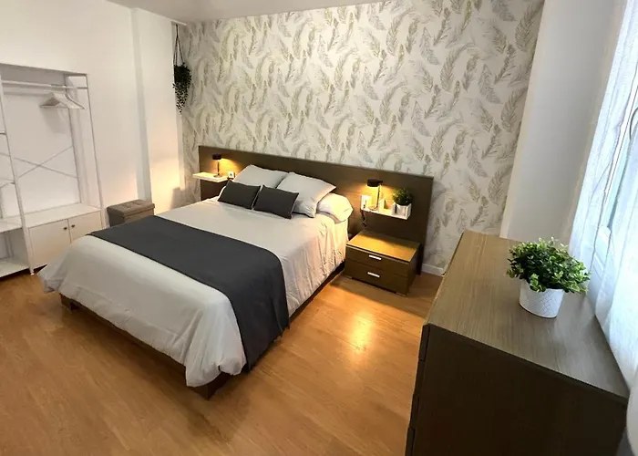 Turistico Clavero 3 Plasencia