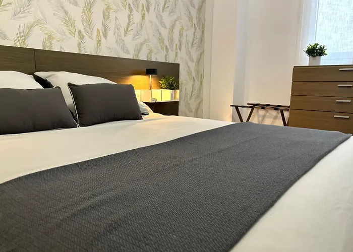 Turístico Clavero 3 *